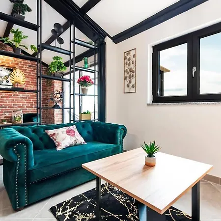 Cosy And Modern Attic To Enjoy Rovinj! Apartment
